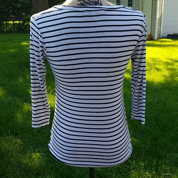 Tee - Picture 4 of 5